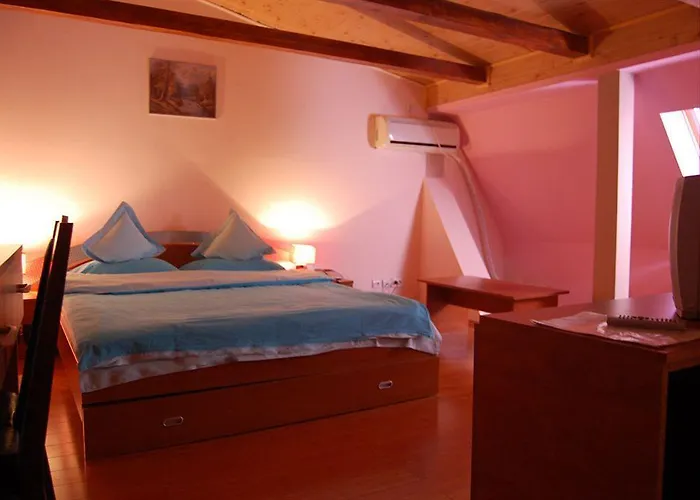 Hotel Top Central Hotel 2*