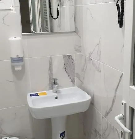 Hotel Top Central 2* ブカレスト