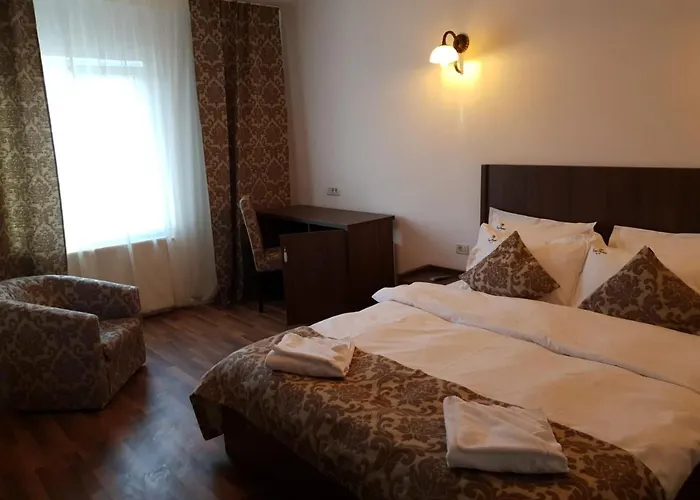 Готель Hotel Top Central