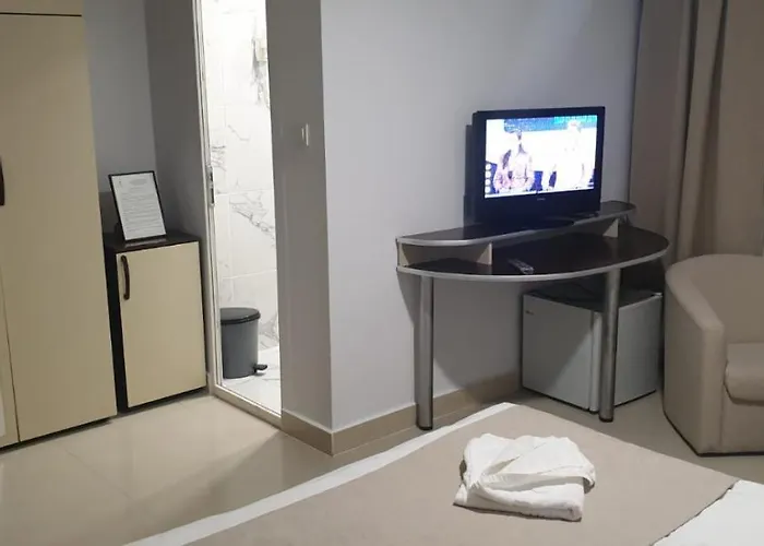 Готель Hotel Top Central Бухарест