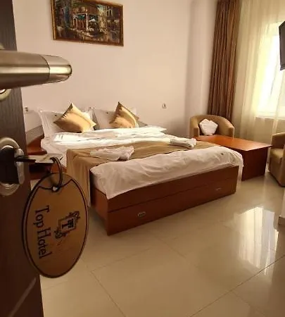 Hotel Top Central מלון 2*