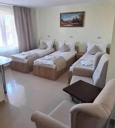מלון Hotel Top Central 2*