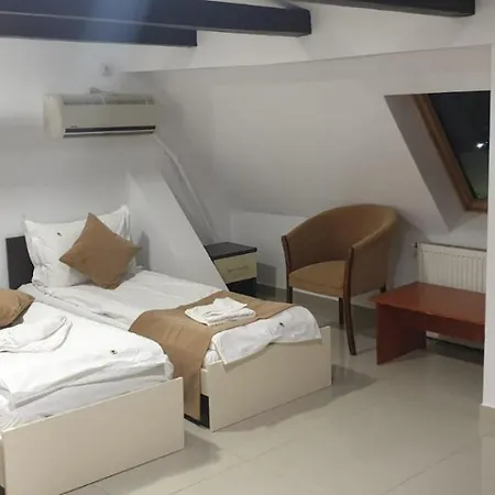 Hotel Top Central מלון