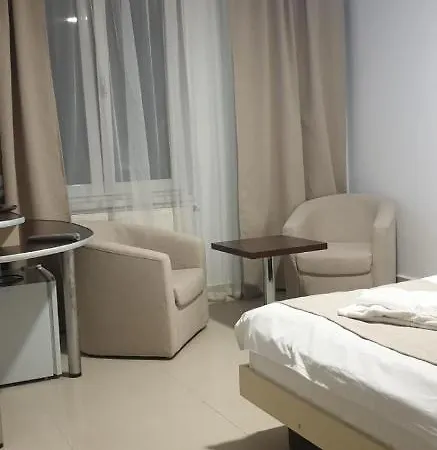 Hotel Top Central מלון 2*