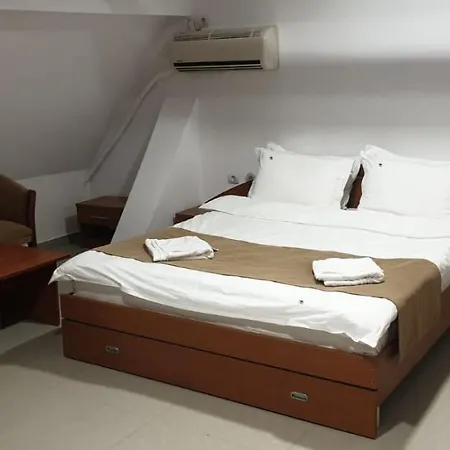 Hotel Top Central בוקרשט