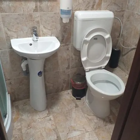 Отель Hotel Top Central 2*